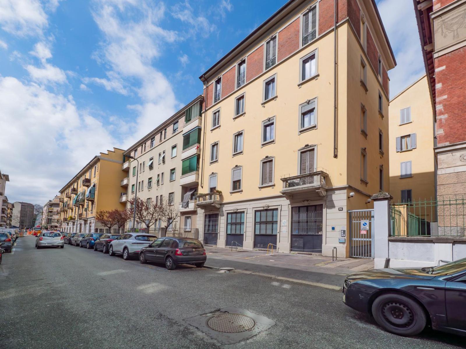 Xenia Apartments - Colorful Apartment In Fiera Area Milan Extérieur photo